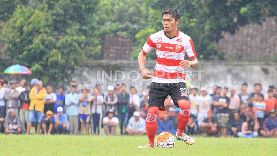 Andik Rendika Rama (Madura United). Copyright: © Ian Setiawan/Indosport
